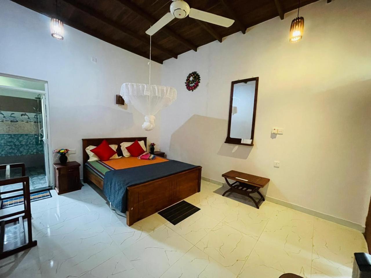 Gold Sand Resort Bentota Eksteriør billede